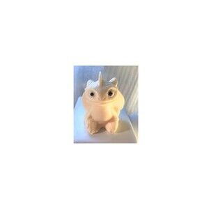 Toothless Dragon Carving - Ivory Fruit